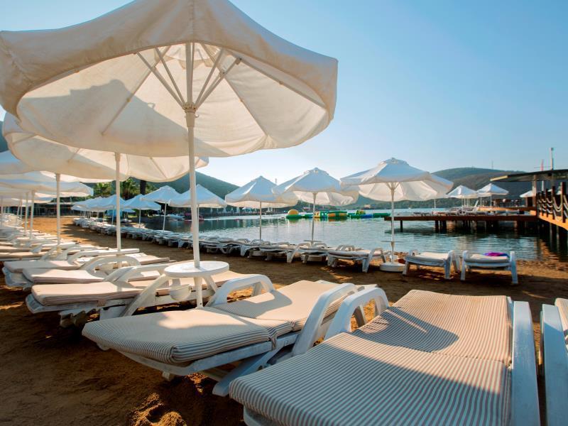 Green Bay Resort & Spa Guvercinlik  Eksteriør bilde